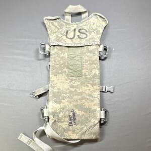 US Military MOLLE II Hydration System Carrier ACU